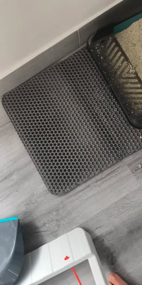 Photo d'un client : tapis gris 45 × 60 cm devant le bac